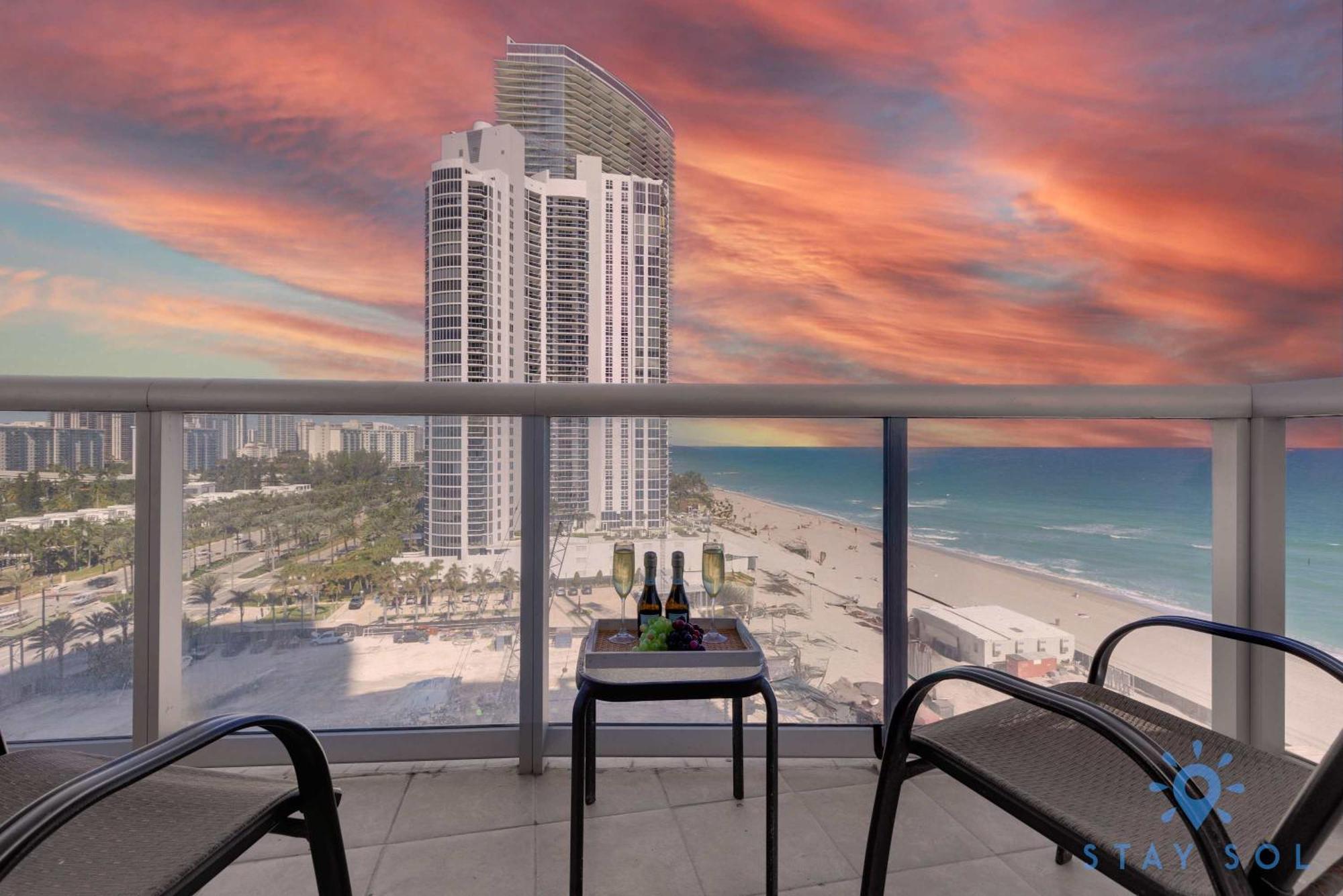 Beachfront Resort - Pool - Ocean View Balcony- Gym Miami Beach Eksteriør billede